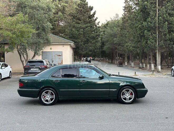 Mercedes E 240 1998, 301,000 km - 2.4 l - Sumqayıt