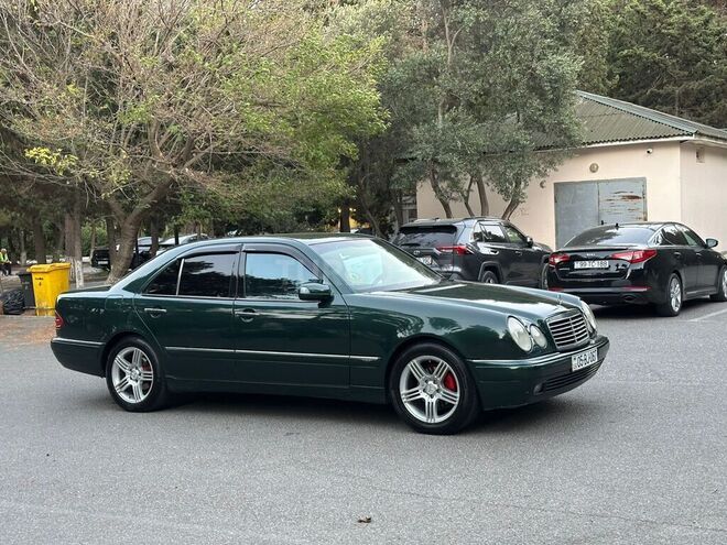 Mercedes E 240 1998, 301,000 km - 2.4 l - Sumqayıt