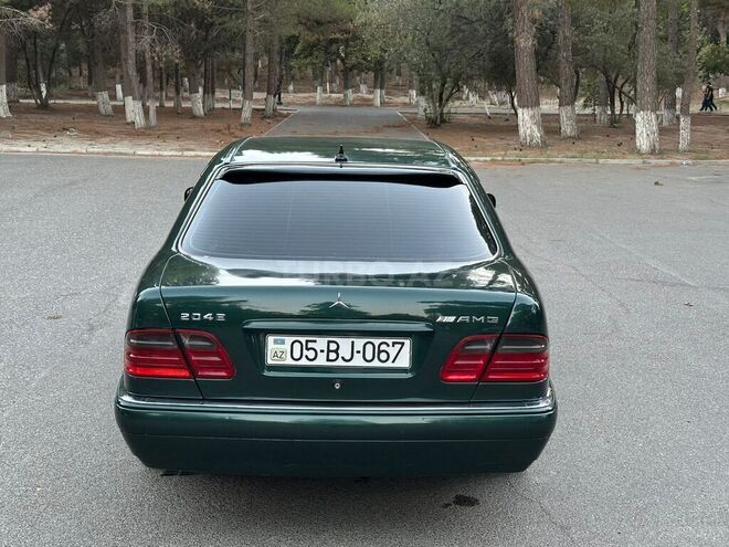 Mercedes E 240 1998, 301,000 km - 2.4 l - Sumqayıt