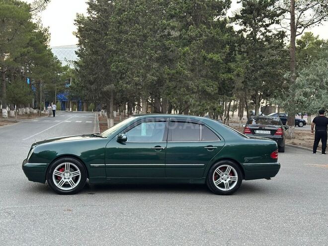 Mercedes E 240 1998, 301,000 km - 2.4 l - Sumqayıt
