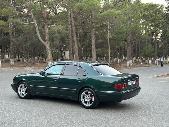 Mercedes E 240 1998, 301,000 km - 2.4 l - Sumqayıt