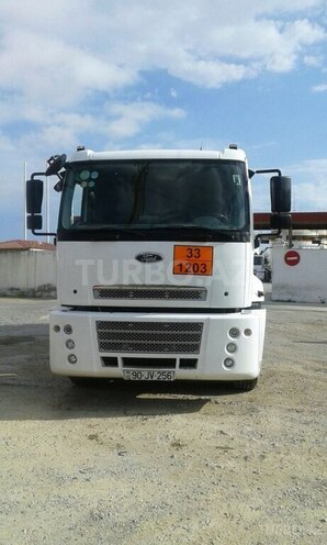 Ford Cargo-1