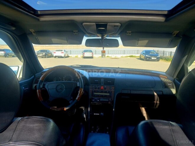 Mercedes C 240 1998, 298,000 km - 2.6 л - Xırdalan