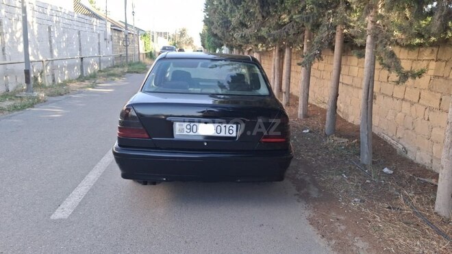 Mercedes C 240 2000, 326,143 km - 2.4 л - Bakı