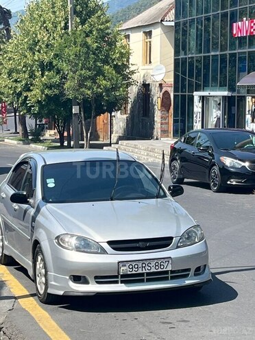 Chevrolet Lacetti 2008, 370,000 km - 1.6 l - Qax