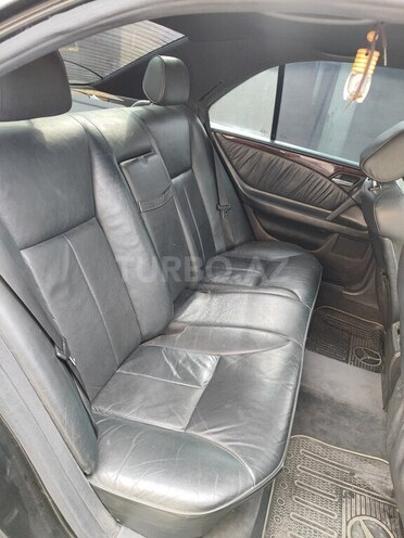Mercedes E 320 1998, 444,000 km - 3.2 l - Şamaxı