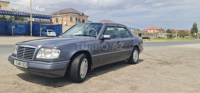 Mercedes E 250 1994, 519,000 km - 2.5 l - Bakı