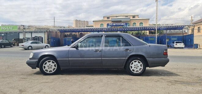 Mercedes E 250 1994, 519,000 km - 2.5 l - Bakı