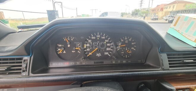 Mercedes E 250 1994, 519,000 km - 2.5 l - Bakı