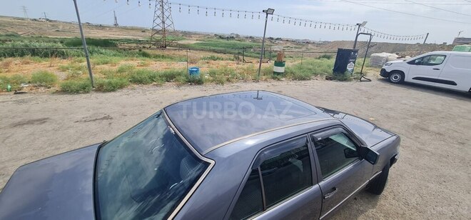 Mercedes E 250 1994, 519,000 km - 2.5 l - Bakı