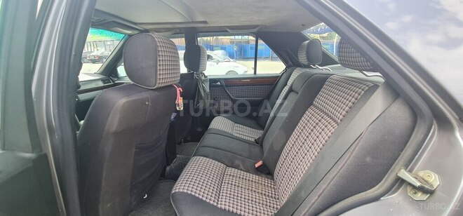 Mercedes E 250 1994, 519,000 km - 2.5 l - Bakı