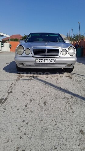 Mercedes E 220 1998, 352,000 km - 2.2 l - Bakı