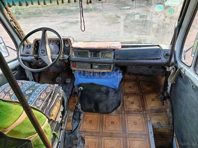 Mercedes 208 D 1993, 690,000 km - 2.3 l - Şirvan