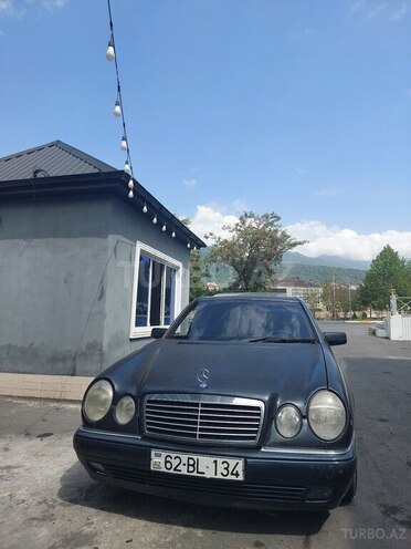 Mercedes E 230 1996, 450,000 km - 2.3 л - Zaqatala