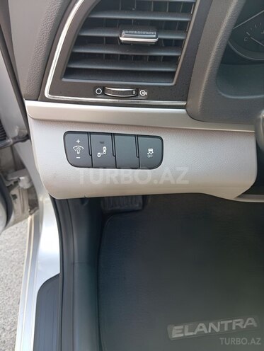 Hyundai Elantra 2016, 190,000 km - 2.0 l - Bakı