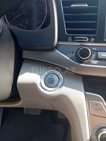 Hyundai Elantra 2016, 190,000 km - 2.0 l - Bakı