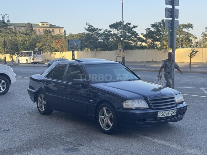Mercedes C 200 1998, 215,555 km - 2.0 л - Bakı
