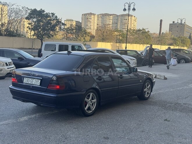 Mercedes C 200 1998, 215,555 km - 2.0 л - Bakı