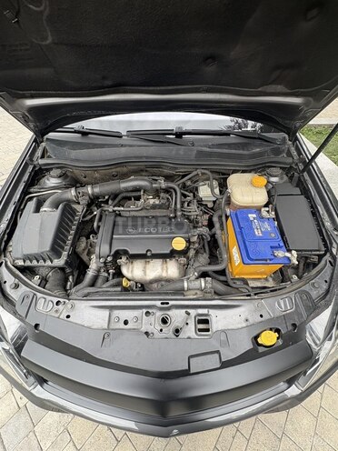 Opel Astra 2009, 140,000 km - 1.4 l - Şəki