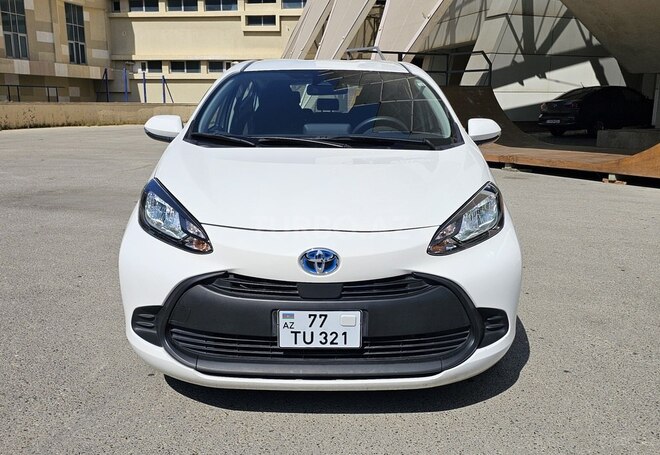 Toyota Aqua 2022, 24,315 km - 1.5 л - Bakı