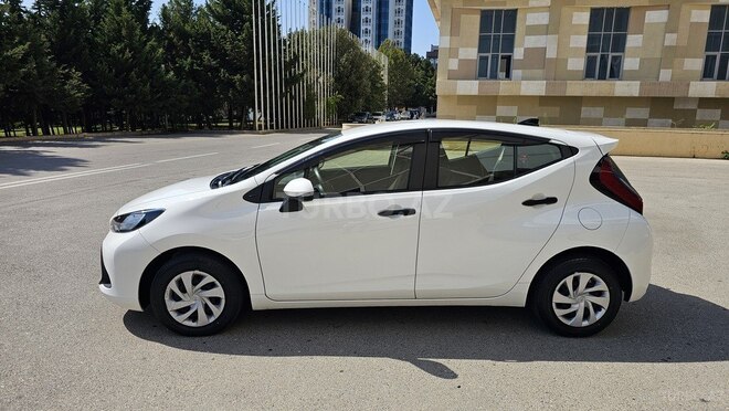 Toyota Aqua 2022, 24,315 km - 1.5 л - Bakı