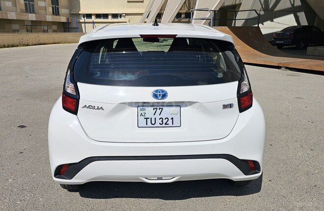 Toyota Aqua 2022, 24,315 km - 1.5 л - Bakı