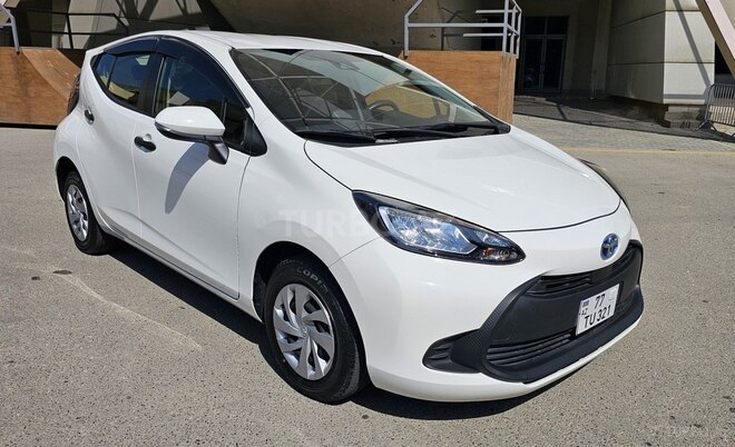 Toyota Aqua 2022, 24,315 km - 1.5 л - Bakı