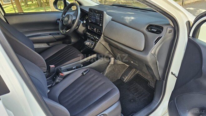 Toyota Aqua 2022, 24,315 km - 1.5 л - Bakı