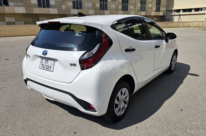 Toyota Aqua 2022, 24,315 km - 1.5 л - Bakı