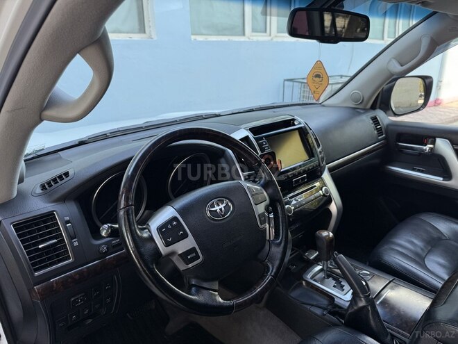 Toyota Land Cruiser 2012, 194,000 km - 4.6 l - Bakı