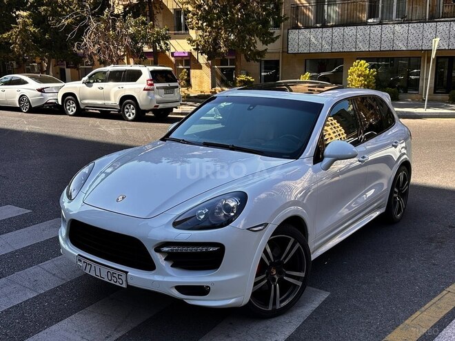 Porsche Cayenne GTS 2013, 127,000 km - 4.8 l - Bakı