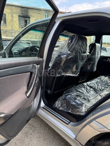 Mercedes C 240 1998, 239,000 km - 2.6 l - Ağcabədi