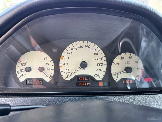Mercedes C 240 1998, 239,000 km - 2.6 l - Ağcabədi