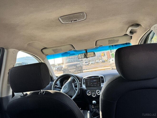 Hyundai Accent 2009, 280,000 km - 1.5 л - Bakı