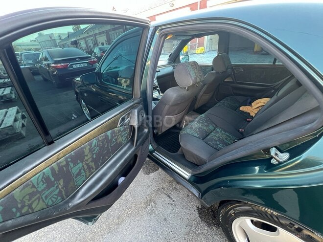 Mercedes E 230 1996, 407,000 km - 2.3 l - Bakı