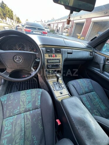 Mercedes E 230 1996, 407,000 km - 2.3 l - Bakı
