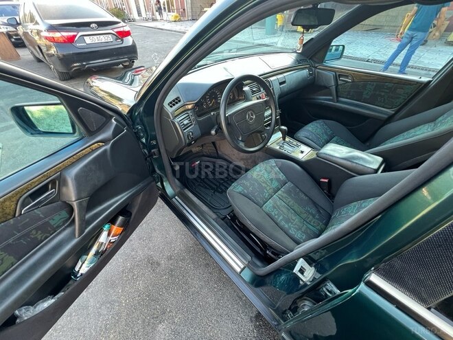 Mercedes E 230 1996, 407,000 km - 2.3 l - Bakı