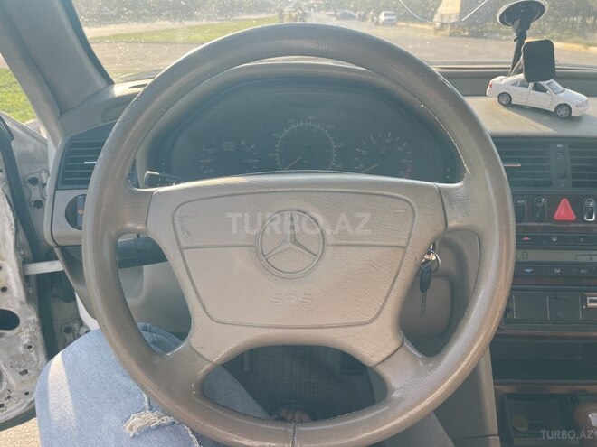 Mercedes C 230 1998, 456,000 km - 2.3 л - Bakı