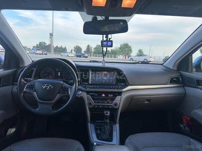 Hyundai Elantra 2016, 220,480 km - 2.0 л - Bakı
