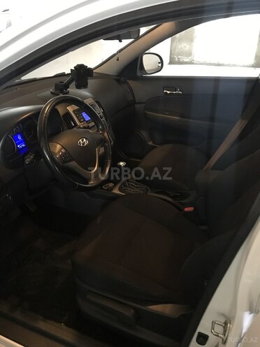 Hyundai i30 2009, 135,000 km - 1.6 л - Bakı