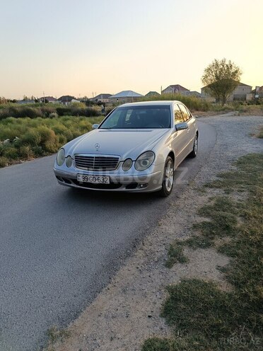 Mercedes E 270 2002, 467,770 km - 2.7 l - Bakı