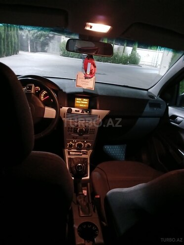 Opel Astra 2009, 280,000 km - 1.4 l - Bakı