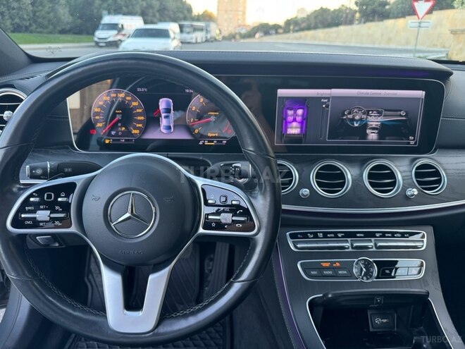 Mercedes E 300 4MATIC 2018, 67,700 km - 2.0 l - Bakı