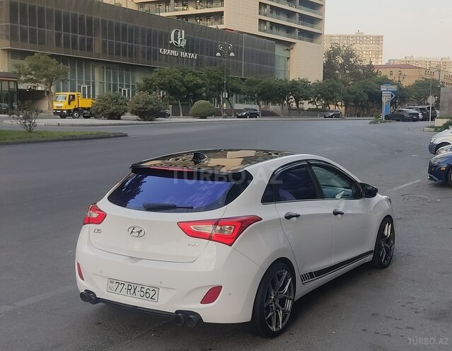 Hyundai i30 2015, 226,606 km - 1.6 l - Bakı