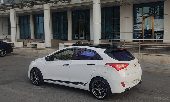 Hyundai i30 2015, 226,606 km - 1.6 l - Bakı
