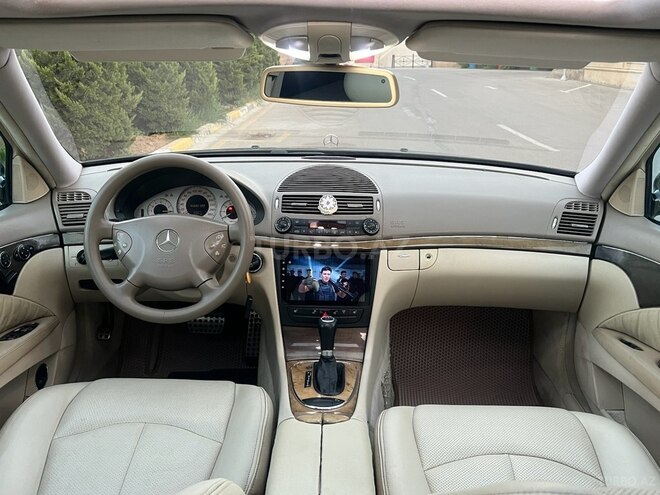 Mercedes E 320 2002, 295,000 km - 3.2 l - Bakı