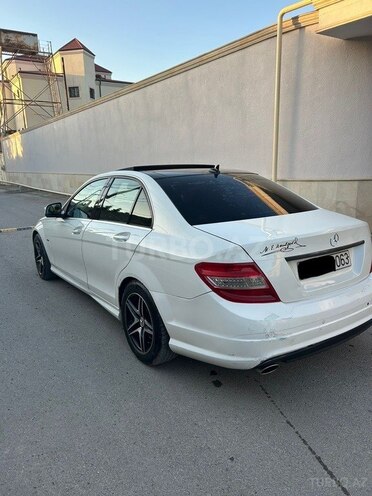 Mercedes C 350 2007, 246,000 km - 3.5 l - Bakı