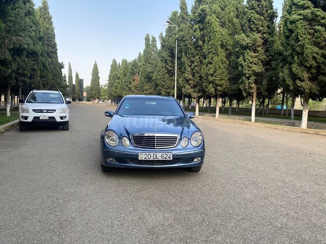Mercedes E 220 2004, 370,000 km - 2.2 l - Gəncə