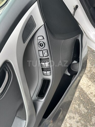 Hyundai Elantra 2014, 211,000 km - 1.8 l - Bakı
