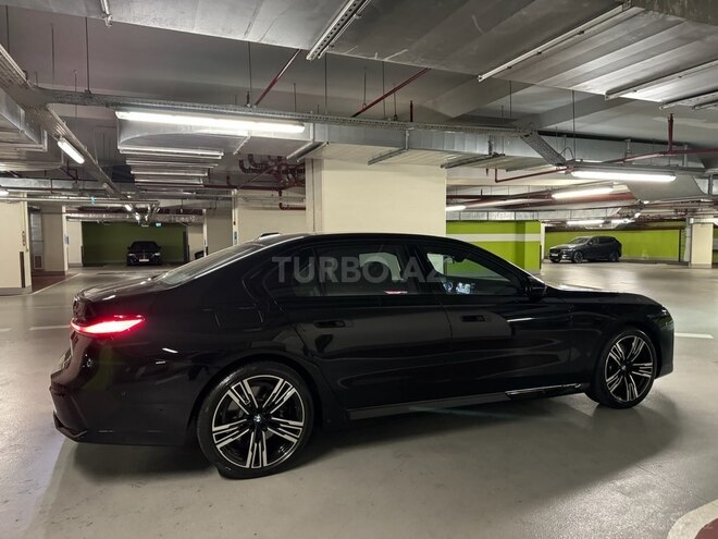 BMW 740 2022, 30,000 km - 3.0 л - Bakı